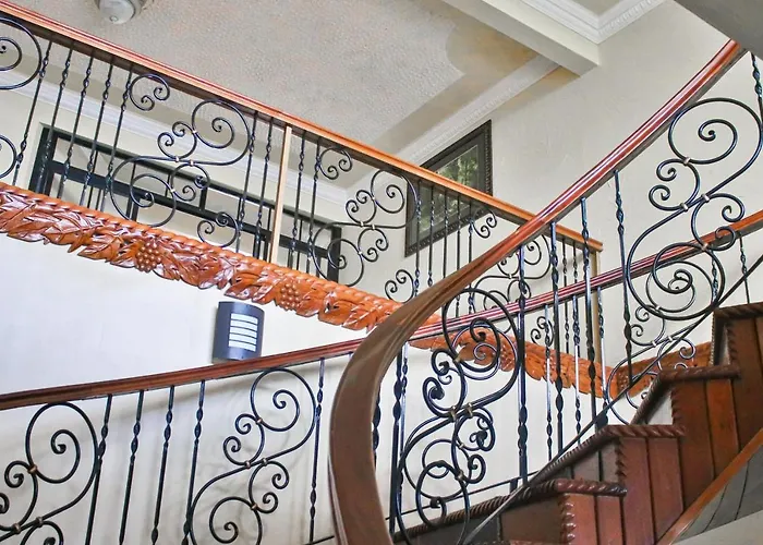 Clarridge View Guest house 4*